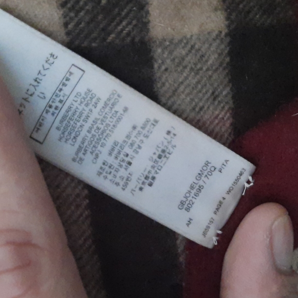 Burberry scarf - Picture 3 of 3